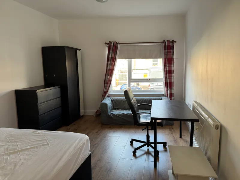 50 Clifford Street, 6 Bedroom student house NG7 3GU - Image 11